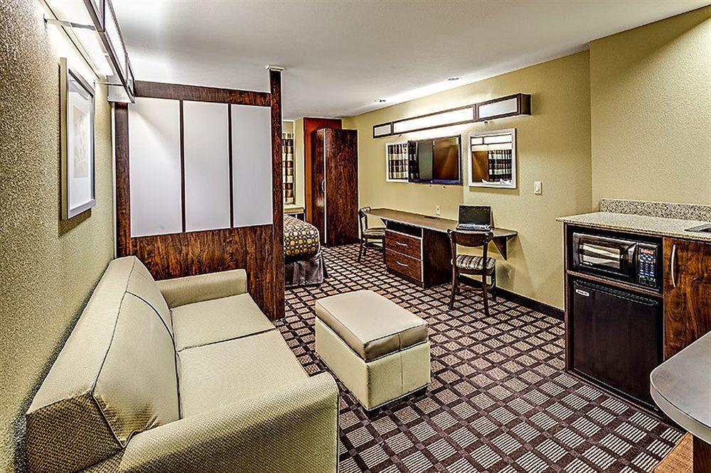 Microtel Inn And Suites North Canton Extérieur photo